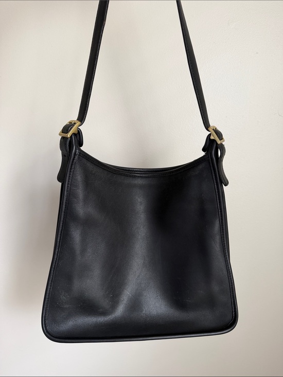 Coach Handbags - Coach Black Leather Andrea Slim Shoulder Bag. VINTAGE 2001 style #9073